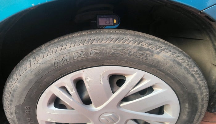 2013 Maruti Swift Dzire VDI, Diesel, Manual, 1,08,967 km, tyre