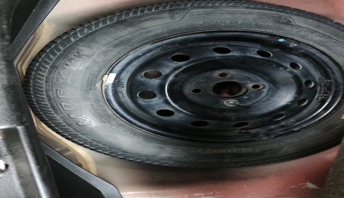 2012 Maruti Swift VDI, Diesel, Manual, 1,18,684 km, tyre