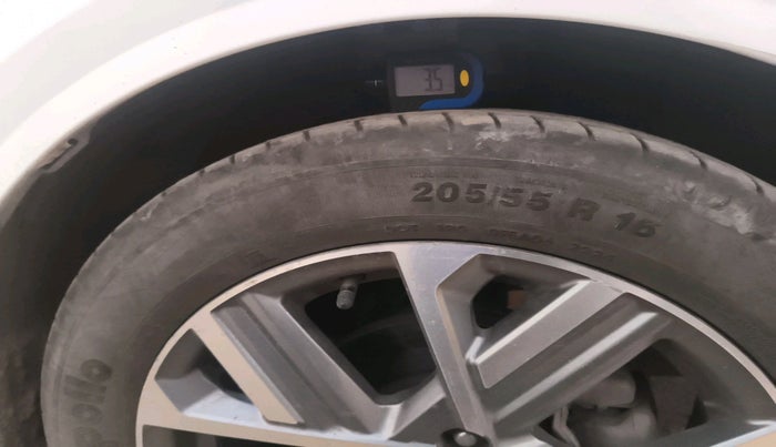 2024 Hyundai Verna SX 1.5 l MPI, Petrol, Manual, 53,208 km, tyre