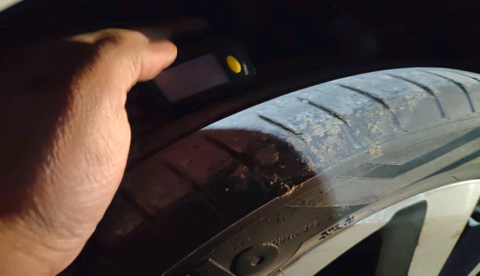 2015 Hyundai Elite i20 ASTA 1.2, Petrol, Manual, 83,412 km, tyre