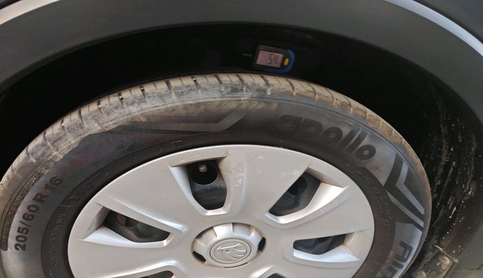 2021 Skoda KUSHAQ ACTIVE 1.0L TSI MT, Petrol, Manual, 13,715 km, tyre