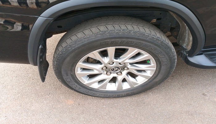 2023 Toyota Fortuner 4X4 AT 2.8 DIESEL, Diesel, Automatic, 55,987 km, tyre