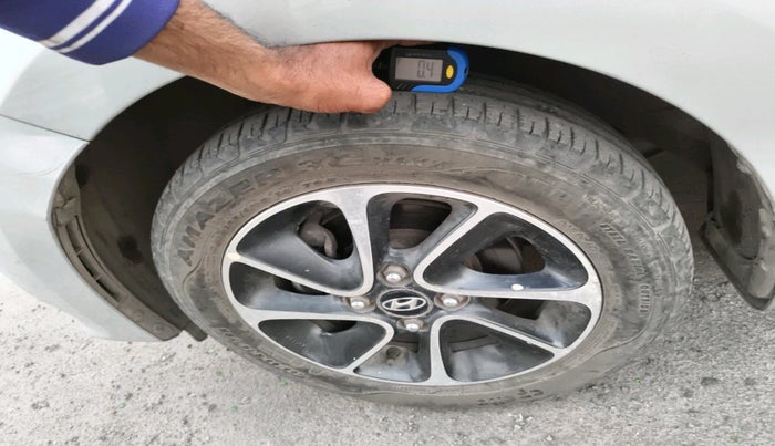 2017 Hyundai Grand i10 SPORTZ (O) AT 1.2 KAPPA VTVT, Petrol, Automatic, 40,085 km, tyre