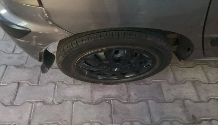 2012 Hyundai Santro Xing GL PLUS, Petrol, Manual, 1,36,090 km, tyre