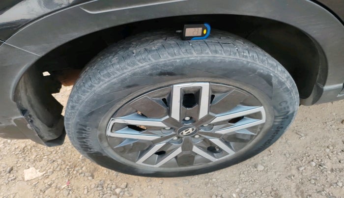 2023 Hyundai VENUE S PLUS 1.5 CRDI, Diesel, Manual, 57,504 km, tyre