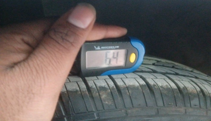 2015 Renault Scala RXL DIESEL, Diesel, Manual, 44,255 km, tyre