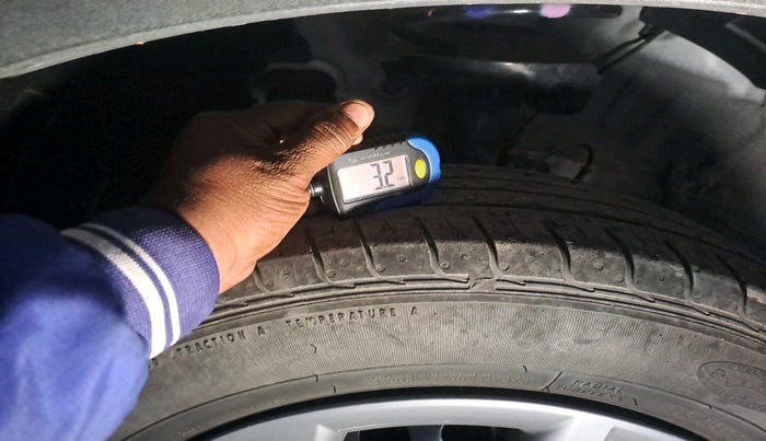 2022 Hyundai VENUE S 1.2, Petrol, Manual, 29,214 km, tyre