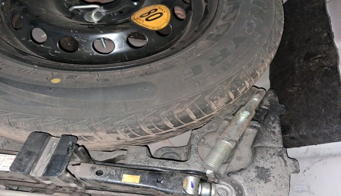 2022 Tata TIGOR XZ PLUS CNG, Petrol, Manual, 70,102 km, tyre