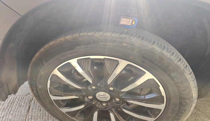 2020 Maruti Vitara Brezza LXI, Petrol, Manual, 34,641 km, tyre