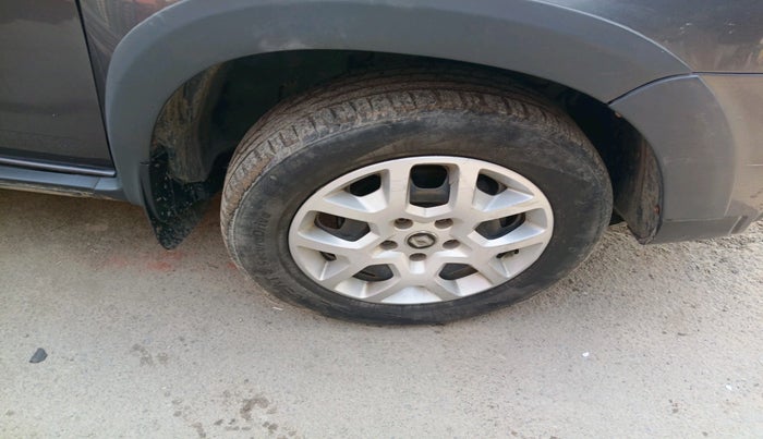 2019 Renault Duster 85 PS RXS MT DIESEL, Diesel, Manual, 83,831 km, tyre