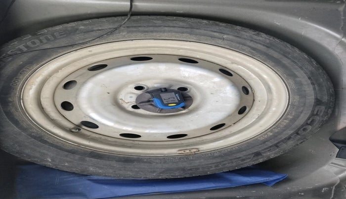 2017 Maruti IGNIS SIGMA 1.2, Petrol, Manual, 34,529 km, tyre