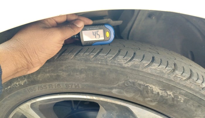 2021 Tata ALTROZ XZ PETROL, Petrol, Manual, 62,355 km, tyre