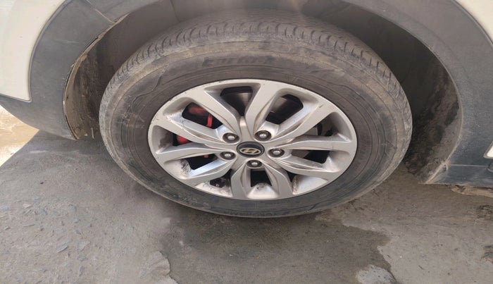 2019 Hyundai Creta E PLUS 1.6 PETROL, Petrol, Manual, 1,04,096 km, tyre