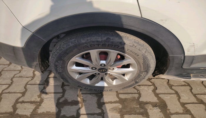 2019 Hyundai Creta E PLUS 1.6 PETROL, Petrol, Manual, 1,04,096 km, tyre