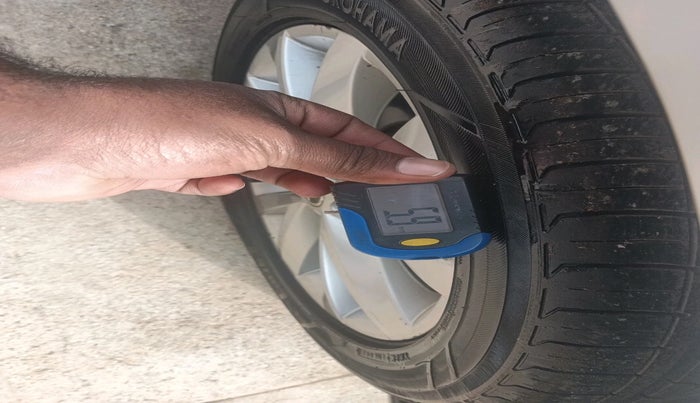 2017 Skoda Octavia STYLE PLUS AT 1.8 TSI, Petrol, Automatic, 1,30,761 km, tyre