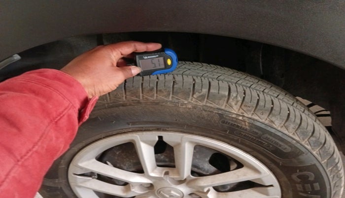 2023 Renault TRIBER RXT, Petrol, Manual, 7,840 km, tyre