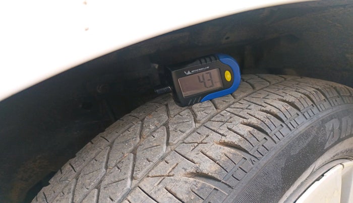 2012 Maruti Swift VDI, Diesel, Manual, 1,44,472 km, tyre