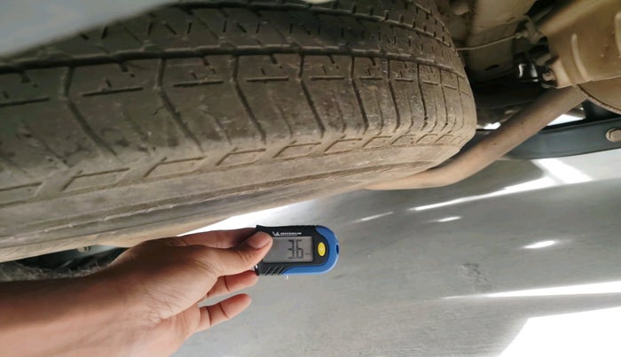 2016 Mahindra XUV500 W6, Diesel, Manual, 1,19,548 km, tyre