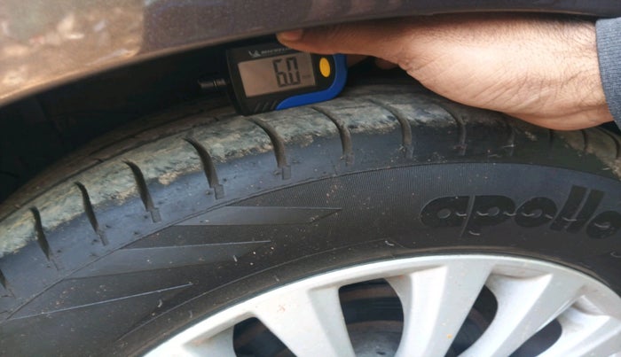 2019 Maruti Ciaz DELTA 1.5 SHVS MT PETROL, Petrol, Manual, 52,192 km, tyre