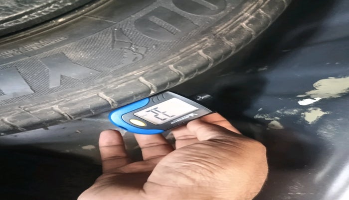 2019 Maruti Ciaz DELTA 1.5 SHVS MT PETROL, Petrol, Manual, 52,192 km, tyre