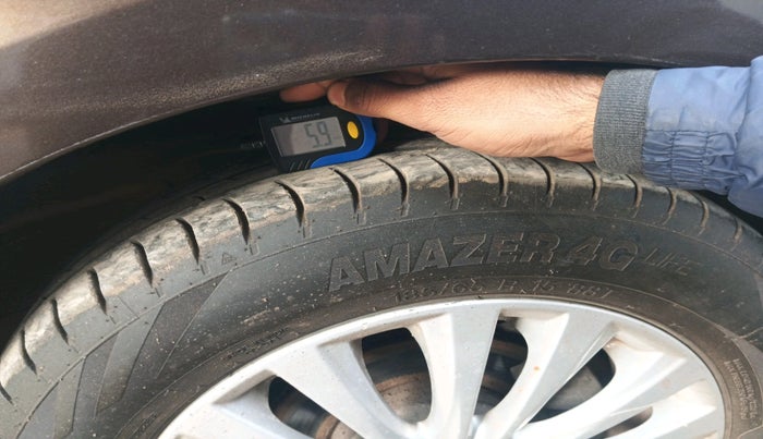 2019 Maruti Ciaz DELTA 1.5 SHVS MT PETROL, Petrol, Manual, 52,192 km, tyre