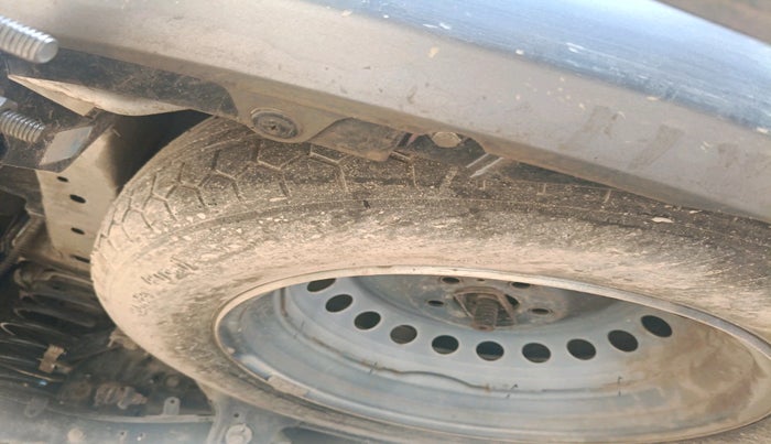 2022 Mahindra XUV700 AX 5 P MT 5 STR, Petrol, Manual, 53,587 km, tyre