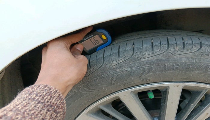 2025 Honda Amaze ZX 1.2 Petrol CVT, Petrol, Automatic, 13,661 km, tyre