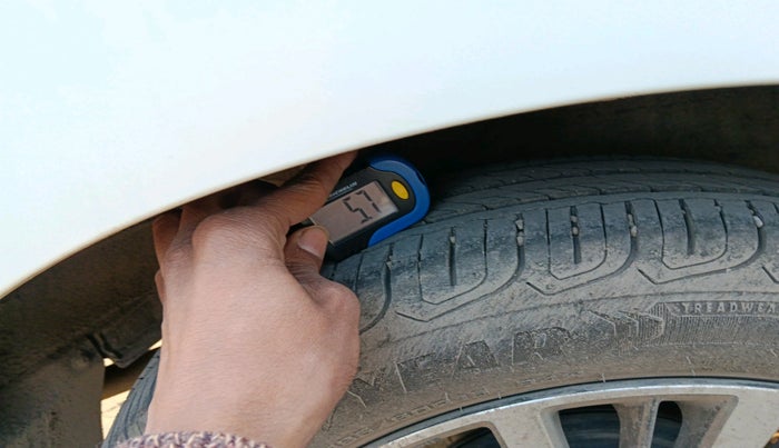 2025 Honda Amaze ZX 1.2 Petrol CVT, Petrol, Automatic, 13,661 km, tyre