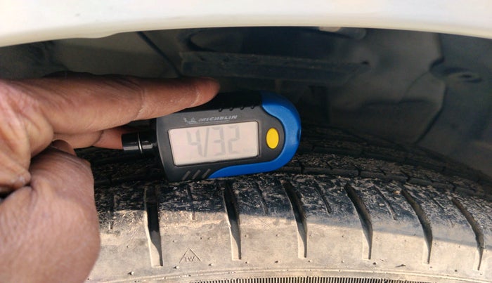 2018 Hyundai Elite i20 ASTA 1.2 DUAL TONE, Petrol, Manual, 74,752 km, tyre