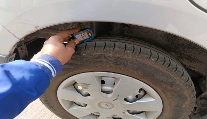 2020 Maruti New Wagon-R LXI CNG 1.0, Petrol, Manual, 57,185 km, tyre