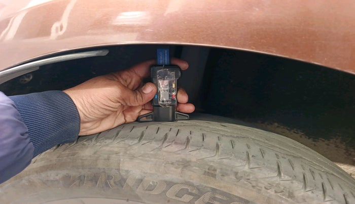 2016 Ford Ecosport AMBIENTE 1.5L DIESEL, Diesel, Manual, 1,02,721 km, tyre