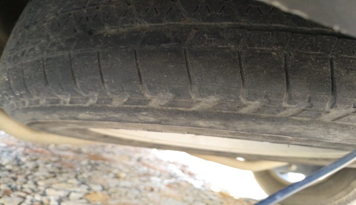 2012 Mahindra XUV500 W8, Diesel, Manual, 1,31,386 km, tyre