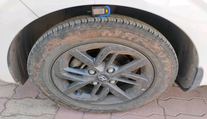 2021 Hyundai GRAND I10 NIOS SPORTZ 1.2 KAPPA VTVT CNG, Petrol, Manual, 73,352 km, tyre