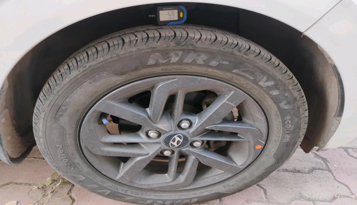 2021 Hyundai GRAND I10 NIOS SPORTZ 1.2 KAPPA VTVT CNG, Petrol, Manual, 73,352 km, tyre