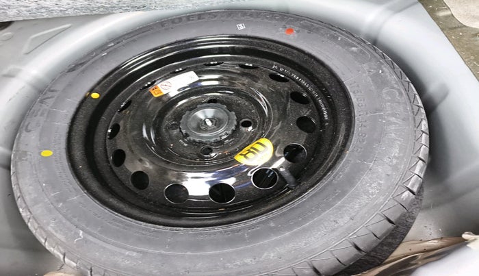 2021 Ford Figo Aspire TITANIUM 1.2 PETROL, Petrol, Manual, 19,154 km, tyre