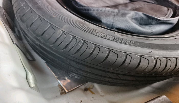 2023 Tata NEXON CREATIVE+ AMT 1.2 PETROL, Petrol, Automatic, 42,187 km, tyre