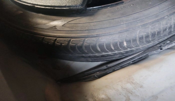 2017 Maruti Celerio ZXI, Petrol, Manual, 85,750 km, tyre