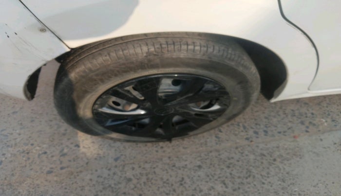 2017 Maruti Celerio ZXI, Petrol, Manual, 85,750 km, tyre