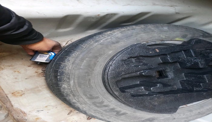 2016 Maruti Ciaz VXI, Petrol, Manual, 49,311 km, tyre