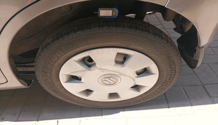 2013 Maruti Wagon R 1.0 LXI CNG, Petrol, Manual, 95,638 km, tyre