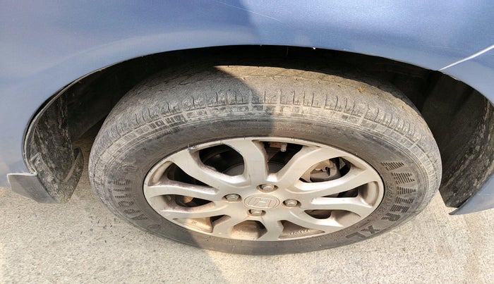 2013 Honda Amaze 1.2L I-VTEC S, Petrol, Manual, 58,188 km, tyre