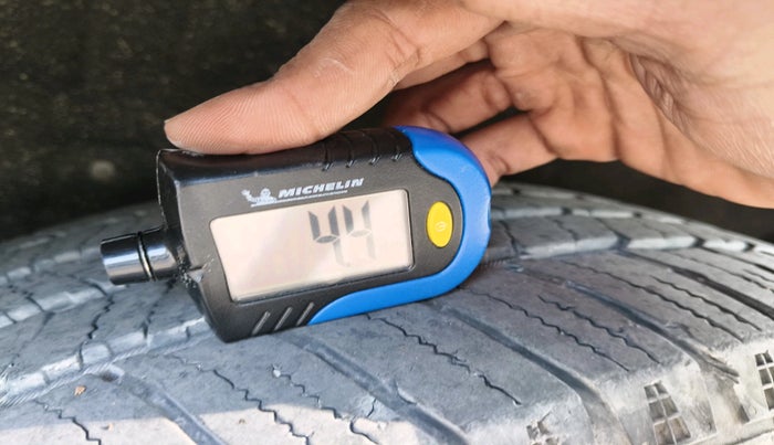 2023 Mahindra SCORPIO-N Z8 PETROL AT 7 STR, Petrol, Automatic, 95,263 km, tyre