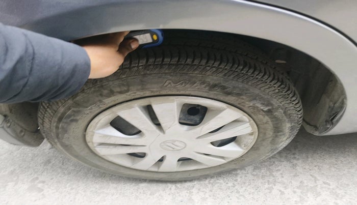 2014 Maruti Swift Dzire VXI, Petrol, Manual, 16,655 km, tyre