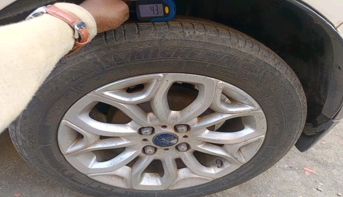 2015 Ford Ecosport TITANIUM 1.5L PETROL AT, Petrol, Automatic, 62,940 km, tyre