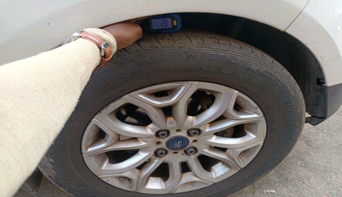 2015 Ford Ecosport TITANIUM 1.5L PETROL AT, Petrol, Automatic, 62,940 km, tyre