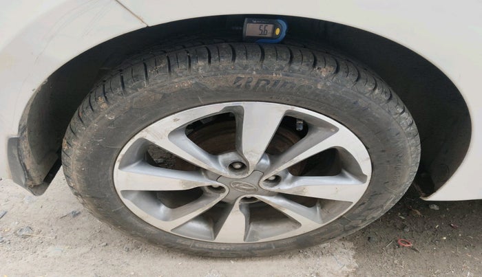 2014 Hyundai Elite i20 ASTA 1.2, Petrol, Manual, 1,02,187 km, tyre