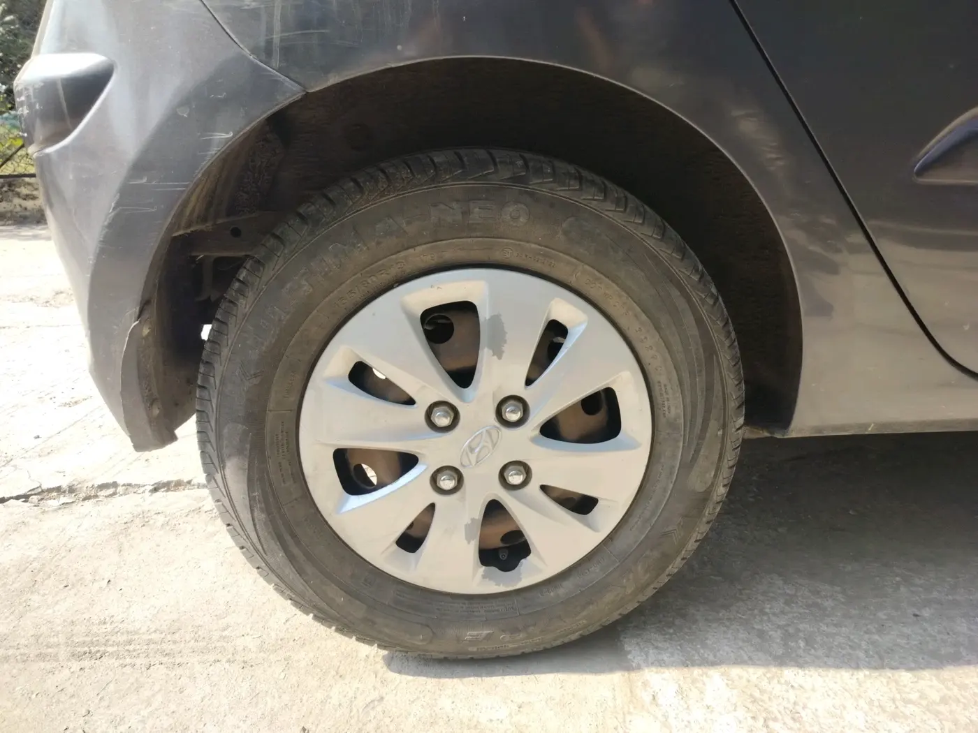 2012 Hyundai i10 MAGNA 1.1, Petrol, Manual, 57,307 km, tyre