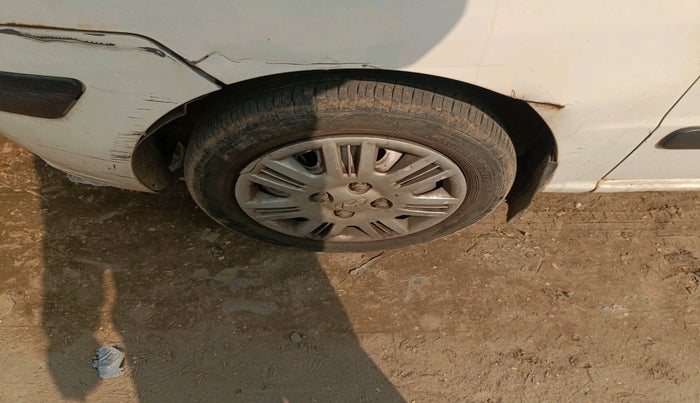 2013 Hyundai Santro Xing GL PLUS, Petrol, Manual, 91,065 km, tyre