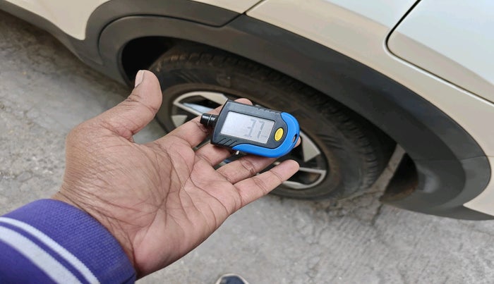 2024 KIA SONET HTK PLUS 1.2 PETROL MT, Petrol, Manual, 30,864 km, tyre