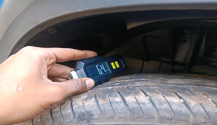 2023 Renault Kiger RXT (O) AMT, Petrol, Automatic, 12,388 km, tyre